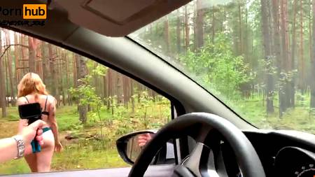 Русские лесби наслаждаются групповым сексом на природе в лесу