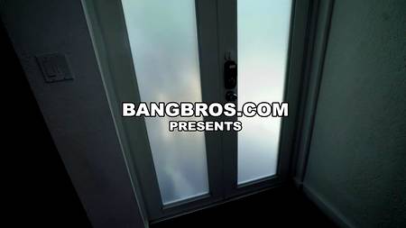 Заплатил за секс с домработницей и получил море удовольствия