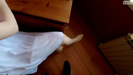 Профессор пялит в жопу похотливую молодую студентку