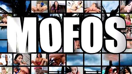 Красотке Autumn Falls понравилось работать элитной шлюхой