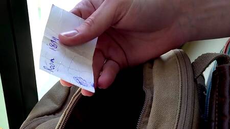 Ловелас напоил спермой длинноногую девушку с натуральной грудью