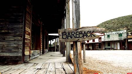 Преступник дикого запада трахает красивую подельницу