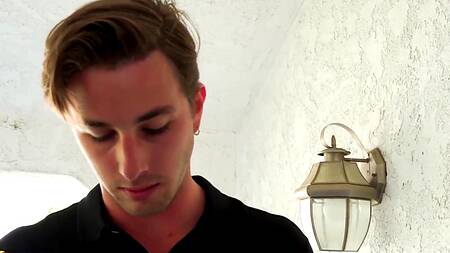 Уверенный в себе студент разводит на секс красивую училку