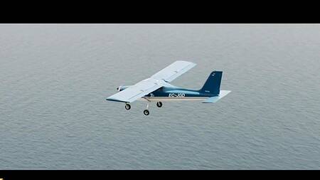 Худышка после полета трахается с пилотом в поле