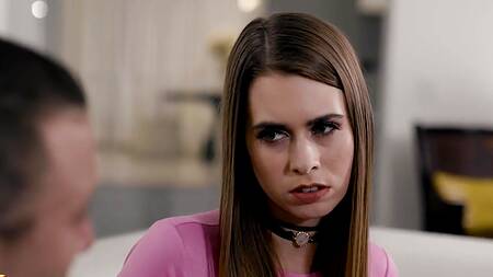 Красивой падчерице хочется страстного секса с отчимом