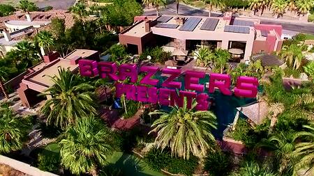 Солнце зашло, а красотка Bridgette B ебется в жопу