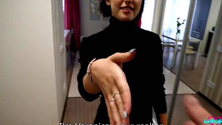 Накачал влагалище спермой оттраханной на диване русской красавице