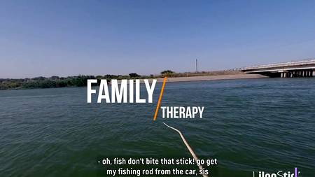 Пацан на рыбалке отпердолил сестру с шикарной круглой задницей