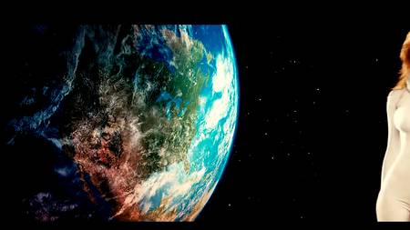 Обмазал жопастую нимфу маслом и страстно трахнул в узенький анал