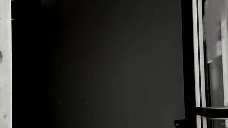 Молодой пацан оприходовал в парикмахерской двух аппетитных телочек