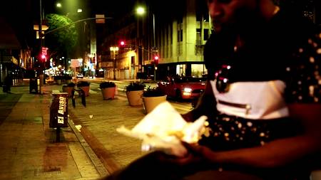 Накаченный негритос пердолит толстушек с огромными дойками