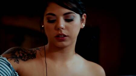 Красивое порно на работе с обворожительной новой сотрудницей