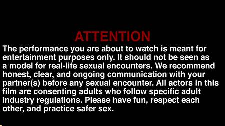 Грубый мужик жестко ебет в задницу татуированную худышку