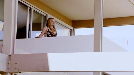 Блондинка всегда рада трахнуться с негром