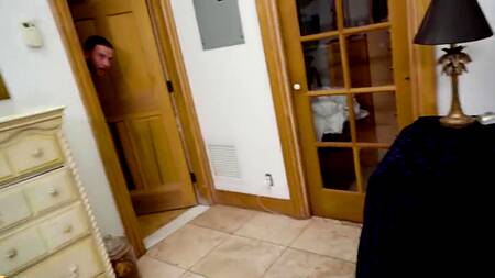 Напросился в гости к соседке и страстно поимел сразу двух телок