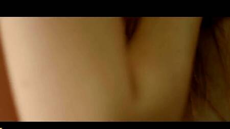 Красивые подруги пошли на пикник и там занялись лесбийским сексом