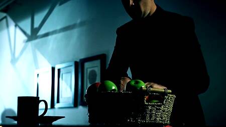 Мистер и миссис Смит страстно ебутся после перестрелки