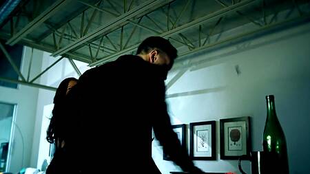 Мистер и миссис Смит страстно ебутся после перестрелки