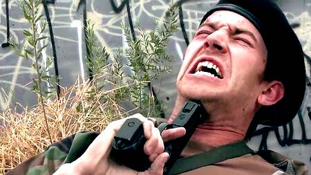 Военный после травмы ебет на базе сослуживицу