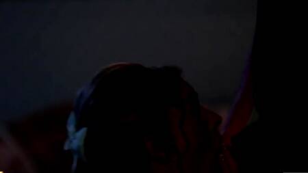 Питер Пэн попадает в сказочную страну и ебет там телок