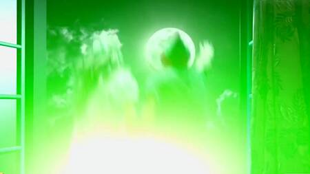 Питер Пэн попадает в сказочную страну и ебет там телок