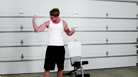 Красотка приходит к любовнику, чтобы почувствовать его хуй в жопе