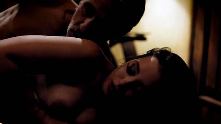 Священник отпускает грехи девушки, жестко её трахая