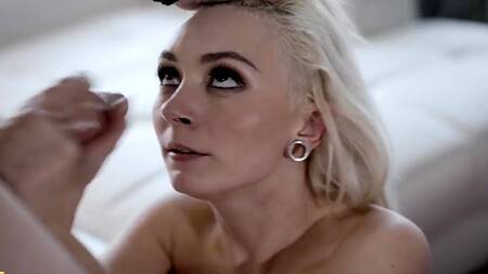 Репетитор согласен брать оплату за учебу сексом с милой студенткой