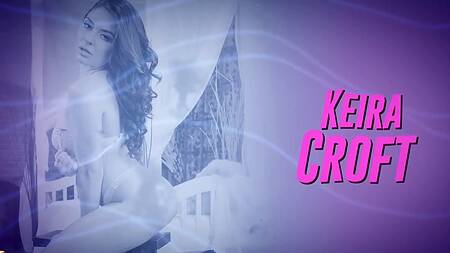 Страстно ебет развратную любовницу в жопу под носом зрелой супруги