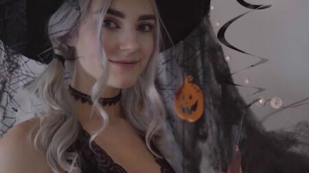 Отымел и кончил на лицо молодой русской блондинке