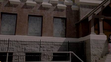 Пара готовит вместе ужин и занимается страстным сексом