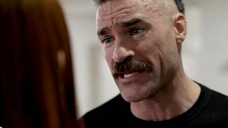 Познакомился с рыжей девушкой сына и страстно её выебал