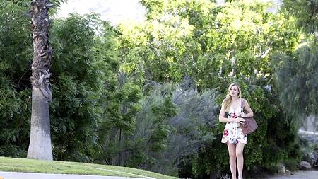 Красивая блондинка изменяет мужу с бруталом