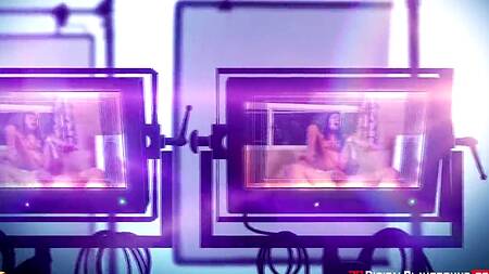 Красотка приготовила себе завтрак и занялась сексом с соседом