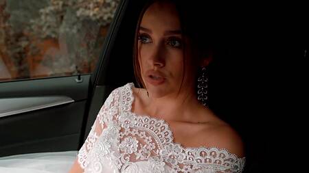 Сбежала со свадьбы чтоб оказаться на члене незнакомого парня