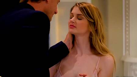 Мужик дарит дорогие туфли и получает жаркий секс в ответ