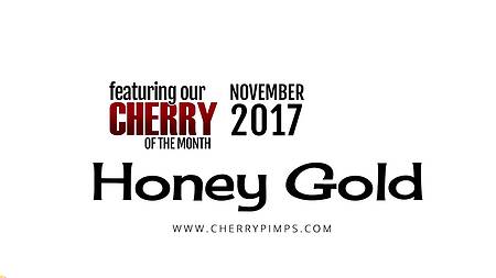 Татуированная азиатка наслаждается страстным сексом