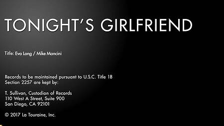 Проститутка в черном белье страстно ублажает клиента