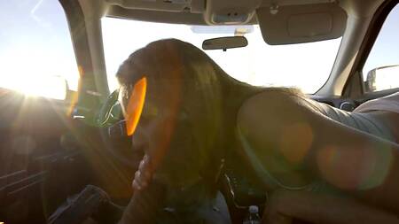 Снял девку и трахнул её за деньги толстым членом