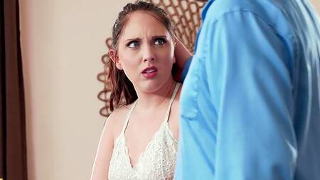 Тренер дрочит на упругую попу чужой жены и трахает её