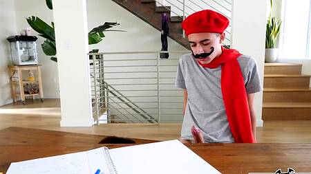 Учительница французского резвится с забавным студентом