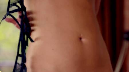 Неотразимая Amirah Adara встречает бойфренда и трахается