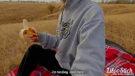 Заплатил русской девушке за секс на природе и остался доволен