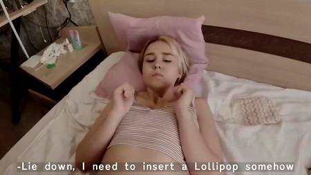 Русская молодуха оргазмирует на члене уверенного в постели самца