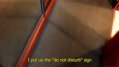 Красивая прелюдия в позе 69 с привлекательной брюнеткой