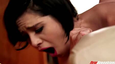 Старик одевает милашку в платье и жестко её ебет