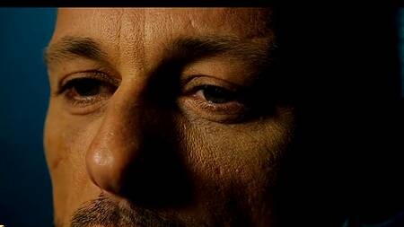 Жену после клуба ебут в переходе, а муж смотрит