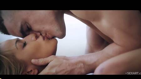 Cherry Kiss на Бали сказочно трахается с любимым