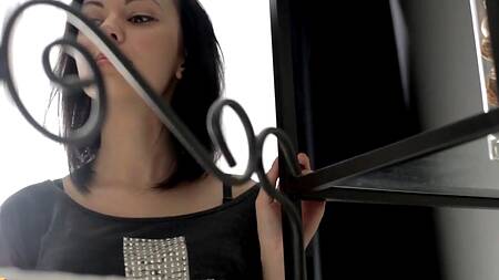 Русский трахнул студентку и накончал ей на попку