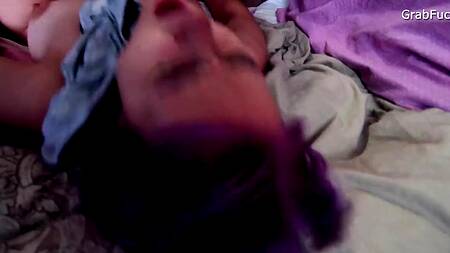 Русский пацан жестко ебет молодую шлюшку с натуральными дойками